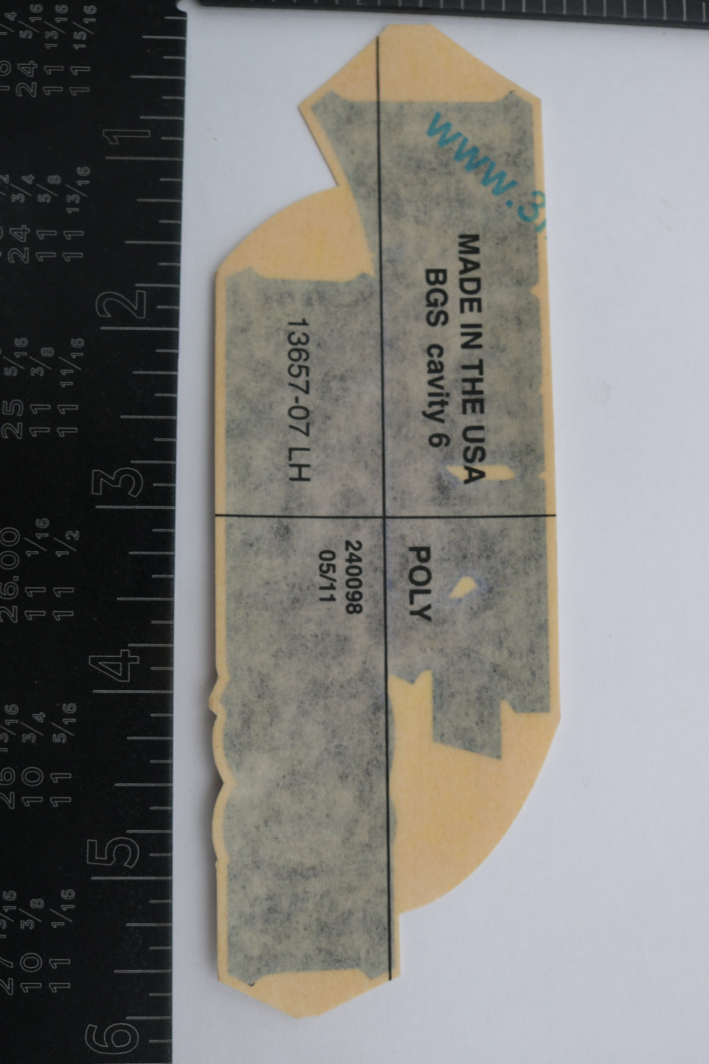 13657-07 NEW OEM HARLEY-DAVIDSON SOFTAIL DYNA TOURING LEFT GAS TANK DECAL