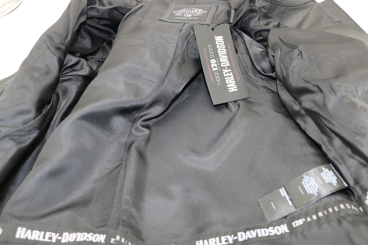 97052-23VW NWT HARLEY-DAVIDSON WOMENS LEATHER JACKET 120TH ANNIVERSARY LARGE