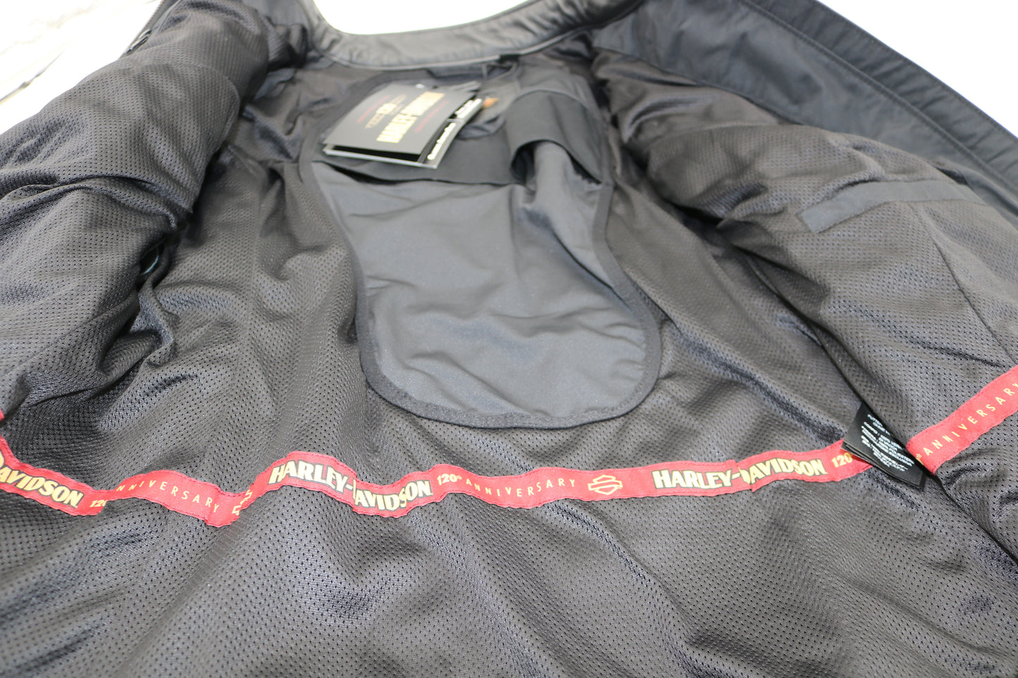 97028-23VW NWT HARLEY-DAVIDSON WOMENS LEATHER JACKET NOSTALGIA TRIPLE VENT 1W