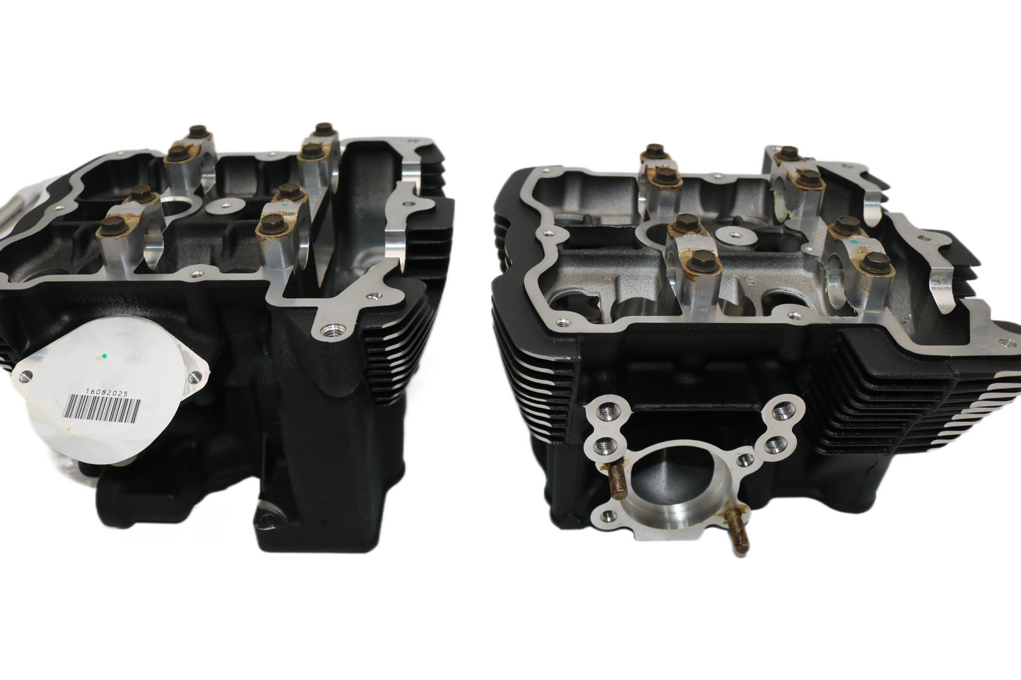 17147-08KB  17148-08KB NEW OEM 2008-2017 HARLEY-DAVIDSON VROD CYLINDER HEADS SET
