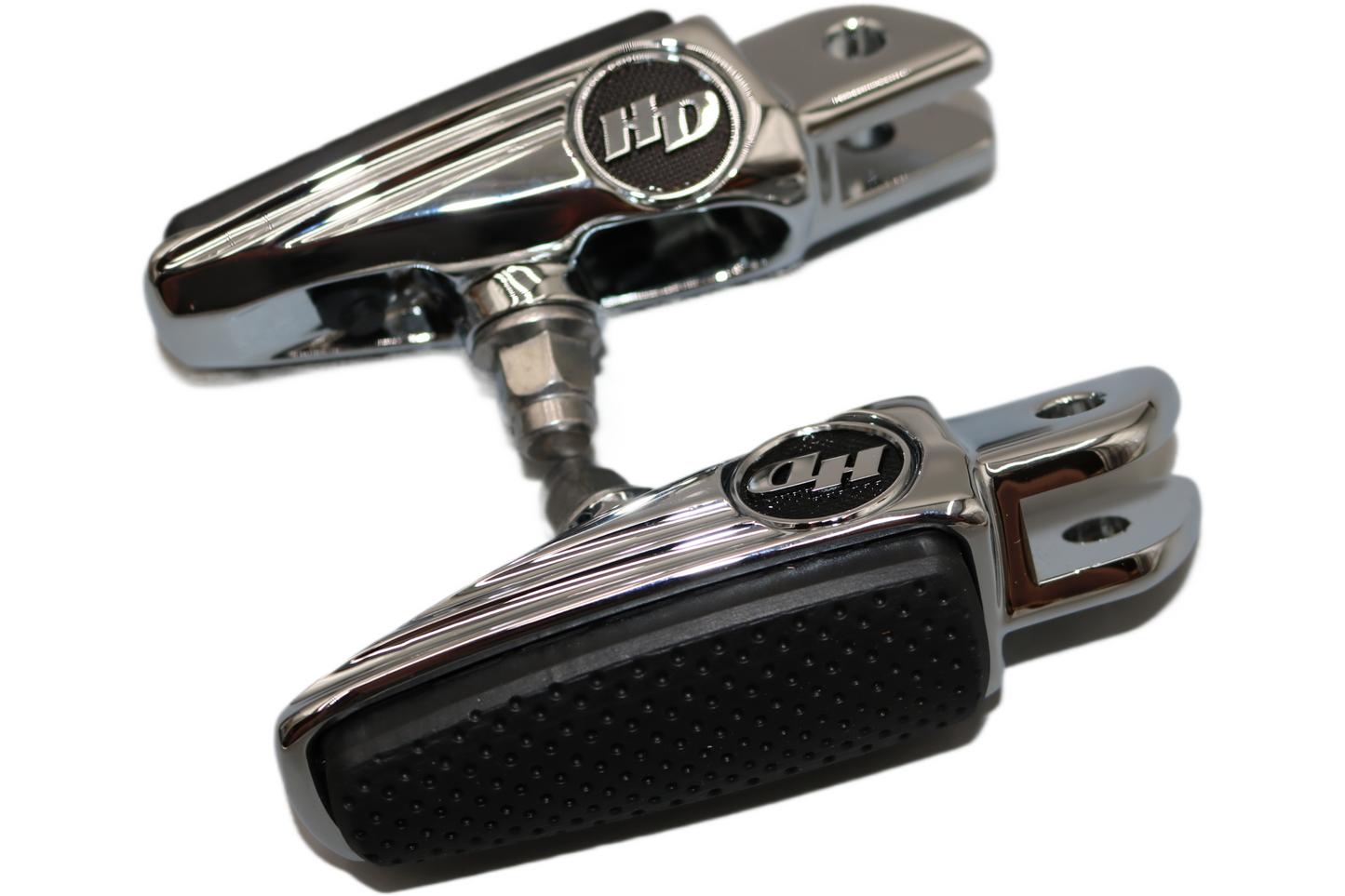 50501008 NEW OEM 2018 AND NEWER HARLEY-DAVIDSON CHROME DEFIANCE RIDER FOOTPEGS