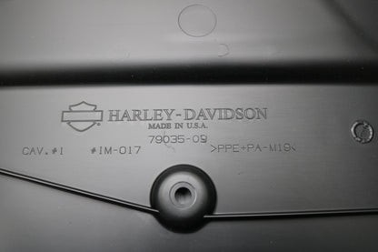 79035-09 53128-09 NEW OEM 2009-2013 HARLEY-DAVIDSON TOUR PACK BOTTOM ULTRA CLASS