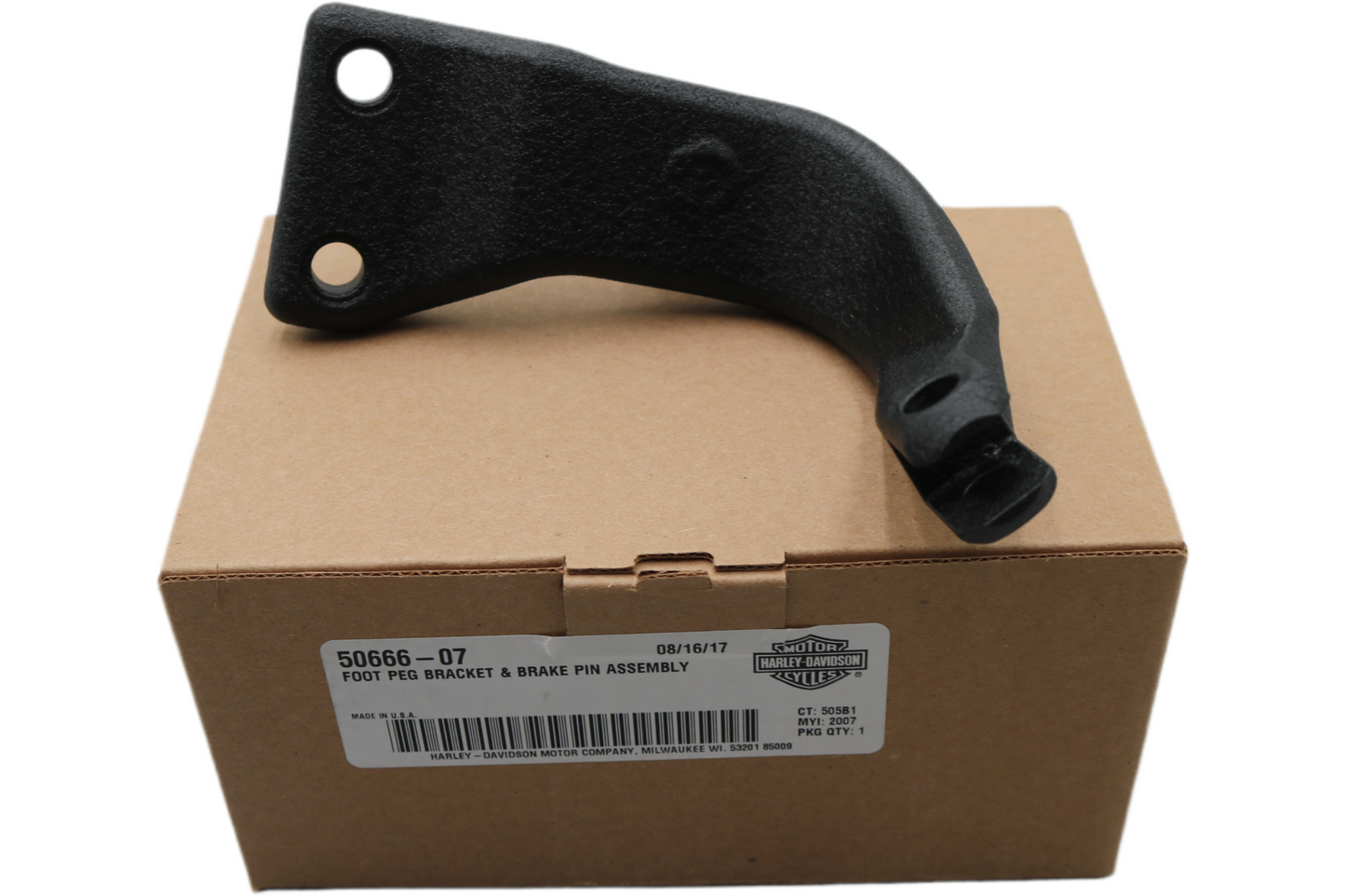 50666-07 NEW OEM 1991-2017 HARLEY-DAVIDSON DYNA RIGHT FOOTPEG BRACKET