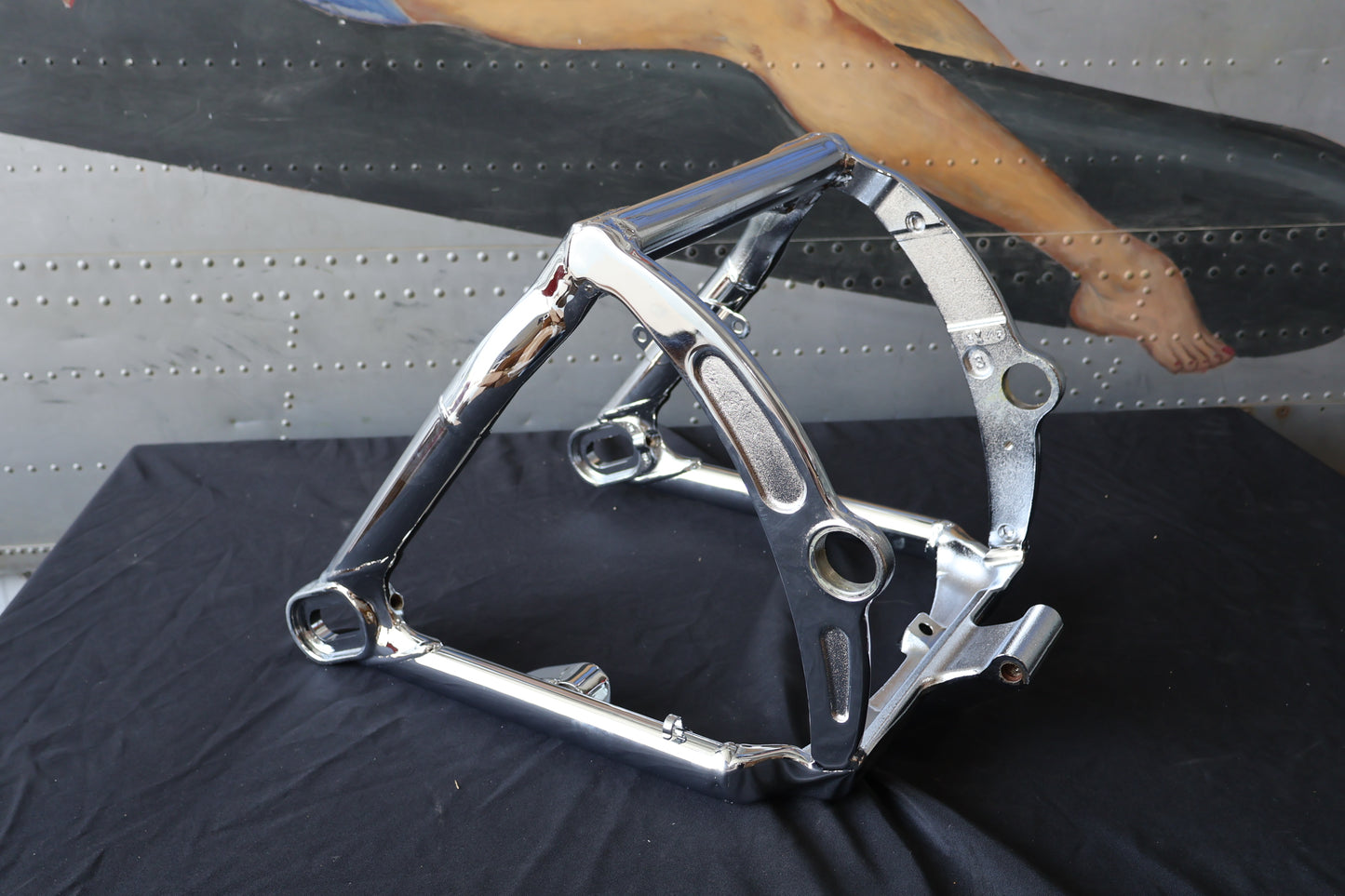 48663-08 NEW OEM 2008-2011 HARLEY-DAVIDSON FXCW/C SOFTAIL ROCKER CHROME SWINGARM