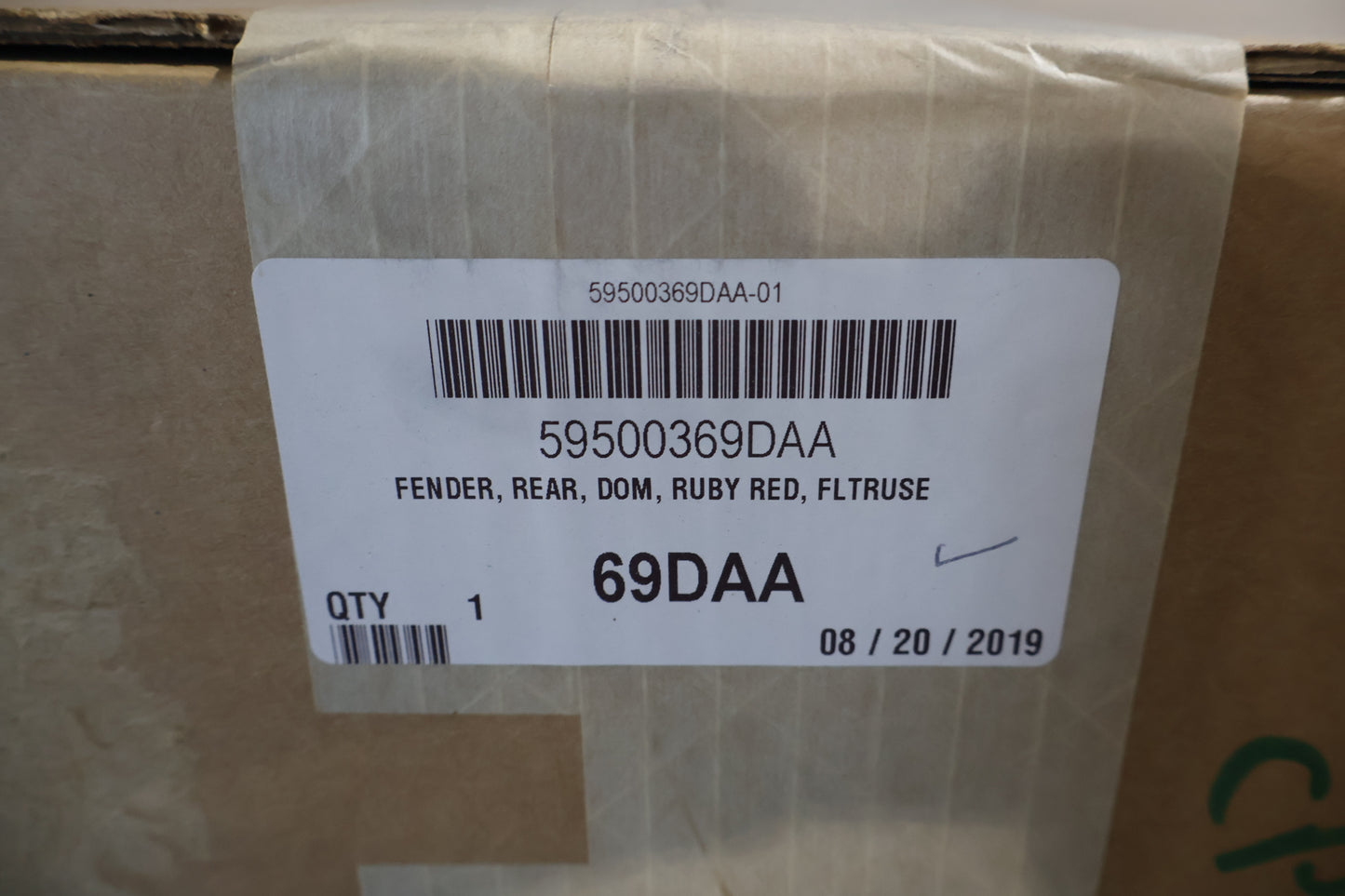 59500369DAA NEW OEM 2016 HARLEY-DAVIDSON FLTRUSE CVO RUBY RED REAR FENDER