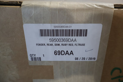 59500369DAA NEW OEM 2016 HARLEY-DAVIDSON FLTRUSE CVO RUBY RED REAR FENDER