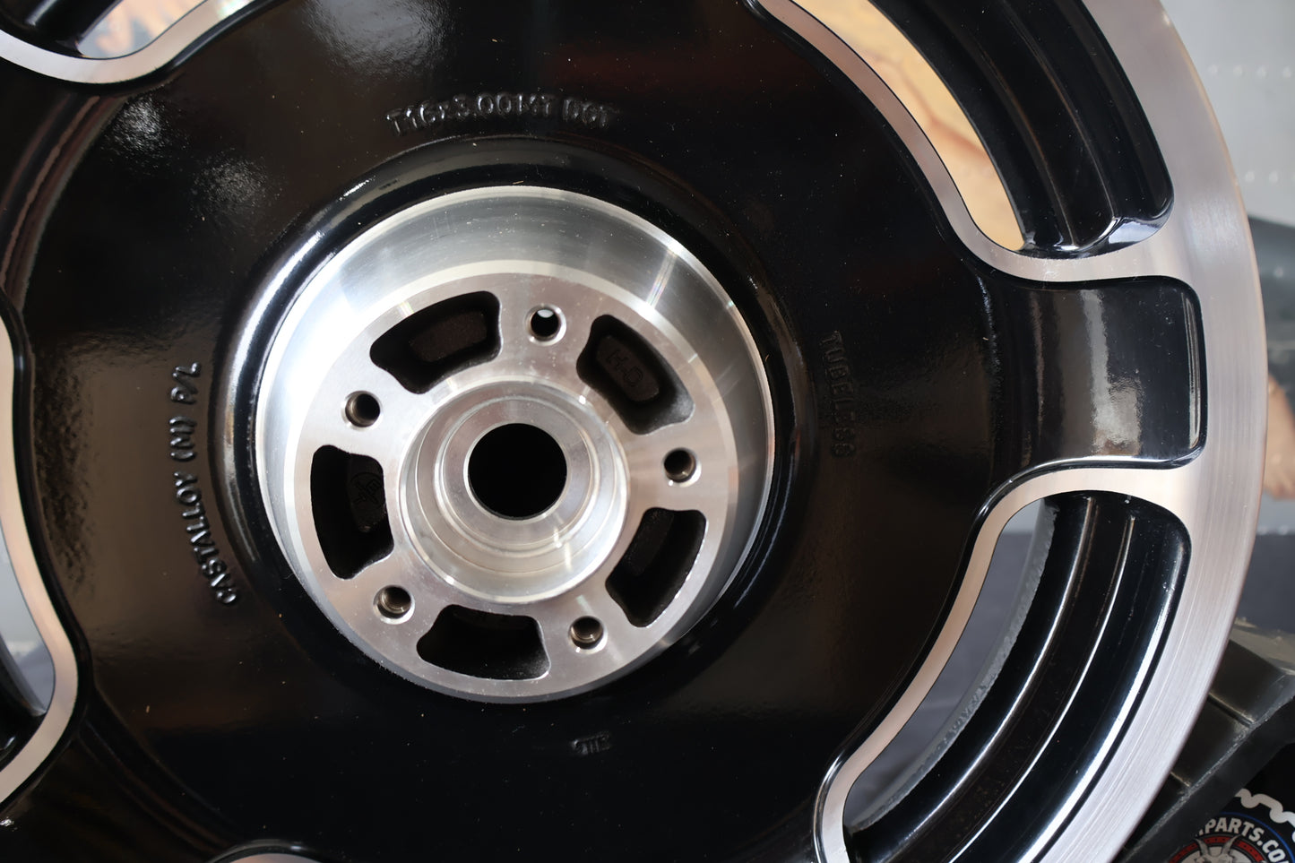 41244-08 NEW OEM 2004-2008 HARLEY-DAVIDSON SIDECAR TLE RLE ULTRA WHEEL