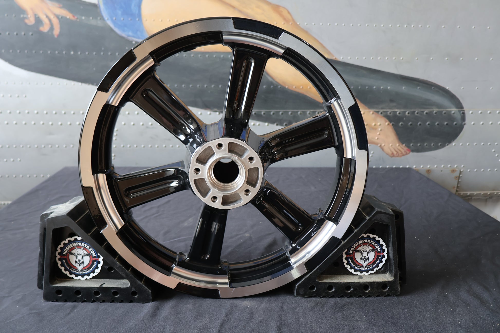 43300587 NEW OEM 2018-2024 HARLEY-DAVIDSON FXFB/S FATBOB ANNIHILATOR FRONT WHEEL