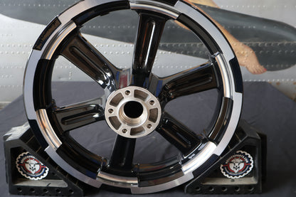 43300587 NEW OEM 2018-2024 HARLEY-DAVIDSON FXFB/S FATBOB ANNIHILATOR FRONT WHEEL