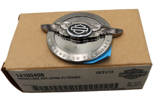 14100408 NEW OEM 2013 HARLEY-DAVIDSON FLTRUSE 110TH ANV CVO CONSOLE MEDALLION