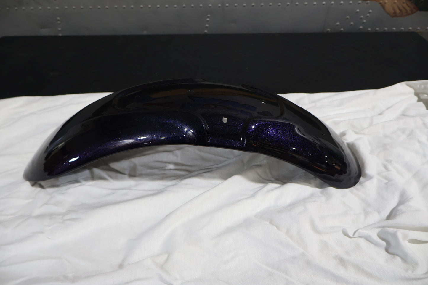 59789-09CWR NEW OEM 2009 HARLEY-DAVIDSON VRSCAW VROD FRONT FENDER BIG PURPLE