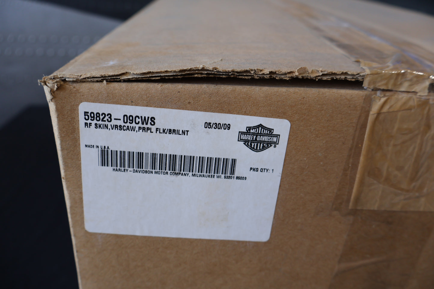 59823-09CWS NEW OEM 2009 HARLEY-DAVIDSON VRSCAW VROD REAR FENDER