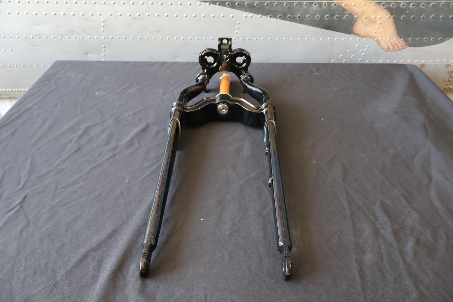 46173-05 NEW OEM 2005-2011 HARLEY-DAVIDSON FLSTSC FLSTSB SPRINGER RIGID FORK LEG