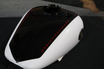 61000806ERP NEW OEM 2021 HARLEY-DAVIDSON FLHXSE CVO STREET GLIDE GAS TANK