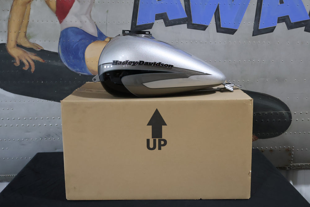 61000296EDL NEW OEM 2017 HARLEY-DAVIDSON FLHTKSE CVO LIMITED FUEL TANK