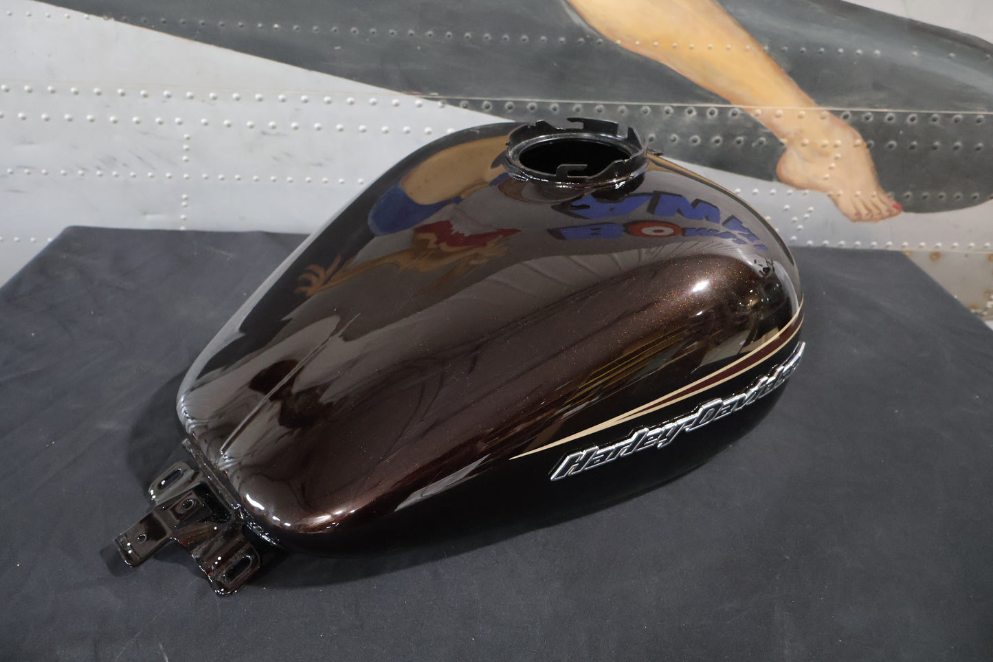 61375-11DCE NEW OEM 2011 HARLEY-DAVIDSON FLTRU ROAD GLIDE ULTRA FUEL TANK MERLOT