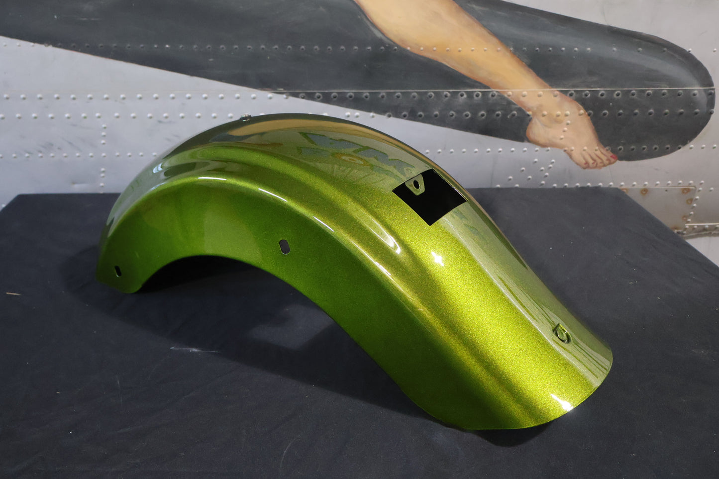 59500369EDC NEW OEM 2017 HARLEY-DAVIDSON FLHTKSE  CVO REAR FENDER OLIVE SPIKED