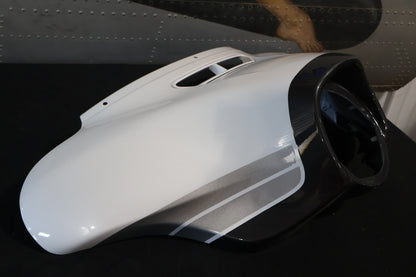 57000562EMN NEW OEM 2020 HARLEY-DAVIDSON FLHTCUTGSE CVO OUTER FAIRING
