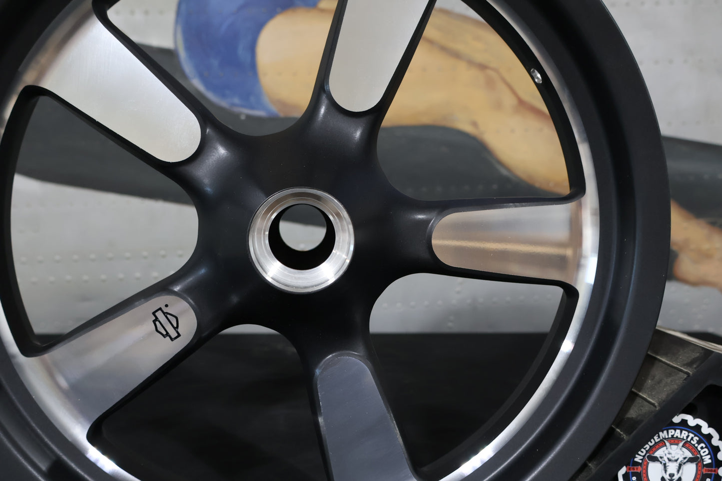 43300157 NEW OEM 2011-2016 HARLEY-DAVIDSON SPORTSTER XL1200 XL883 FRONT WHEEL