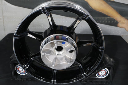 40900458 NEW OEM 2009-2025 HARLEY-DAVIDSON TOURING SLICER REAR WHEEL 7-SPOKE