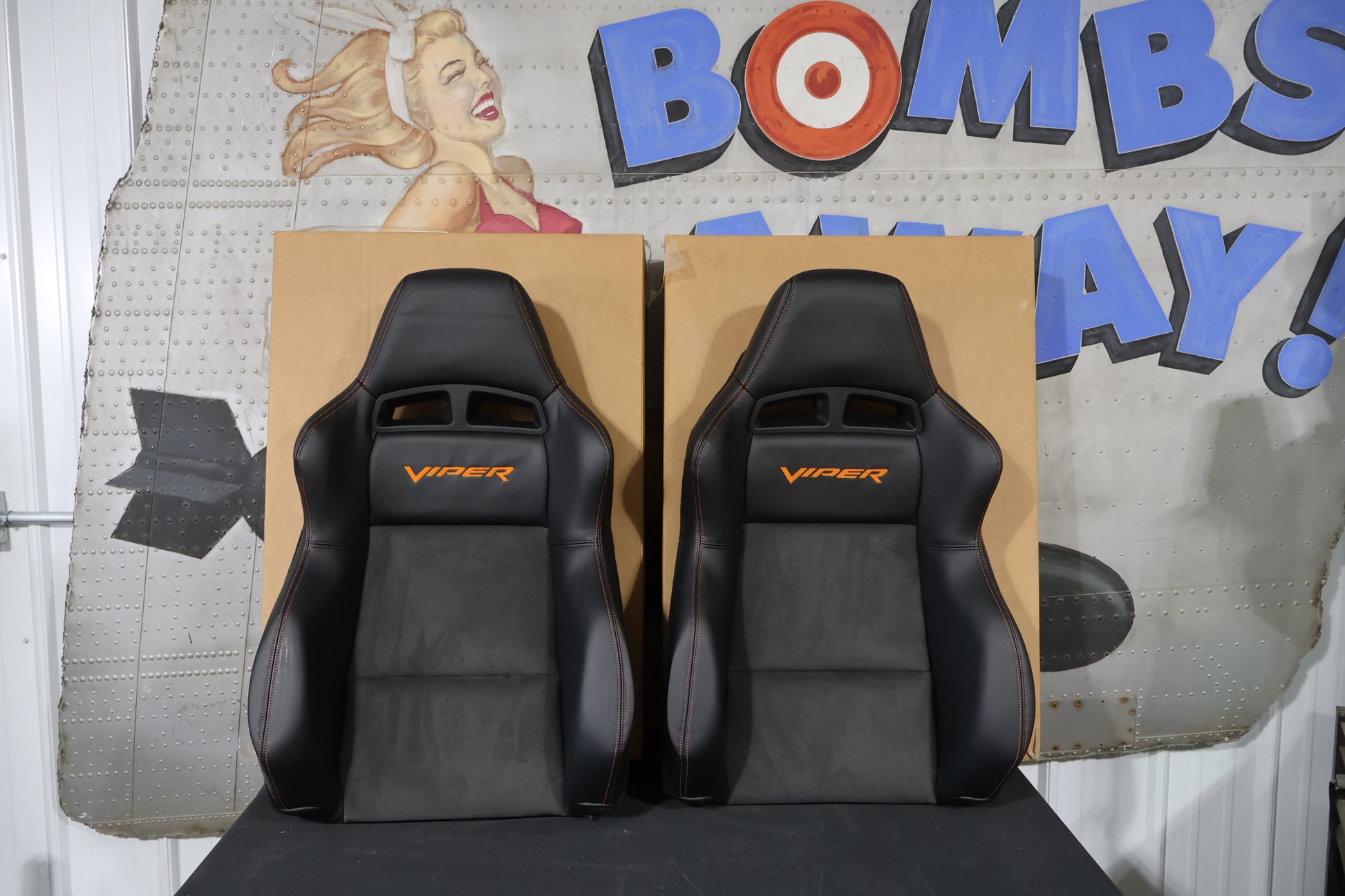XD051V5AA NEW OEM 2005 DODGE VIPER SRT-10 COPPERHEAD SEATBACKS PAIR DRIVER/PASS