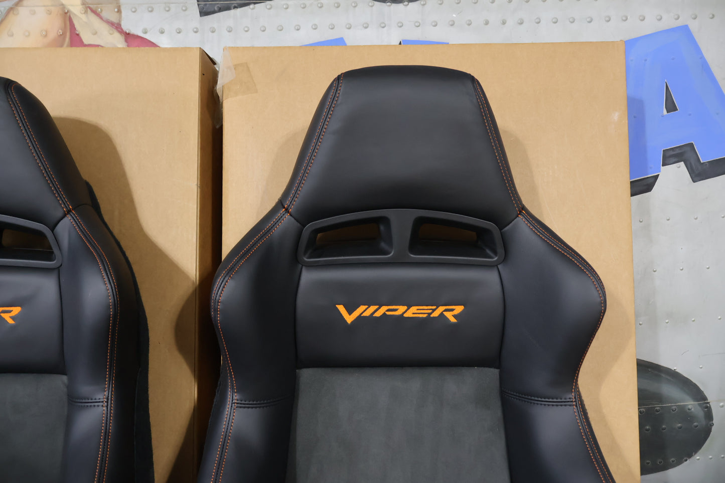 XD051V5AA NEW OEM 2005 DODGE VIPER SRT-10 COPPERHEAD SEATBACKS PAIR DRIVER/PASS