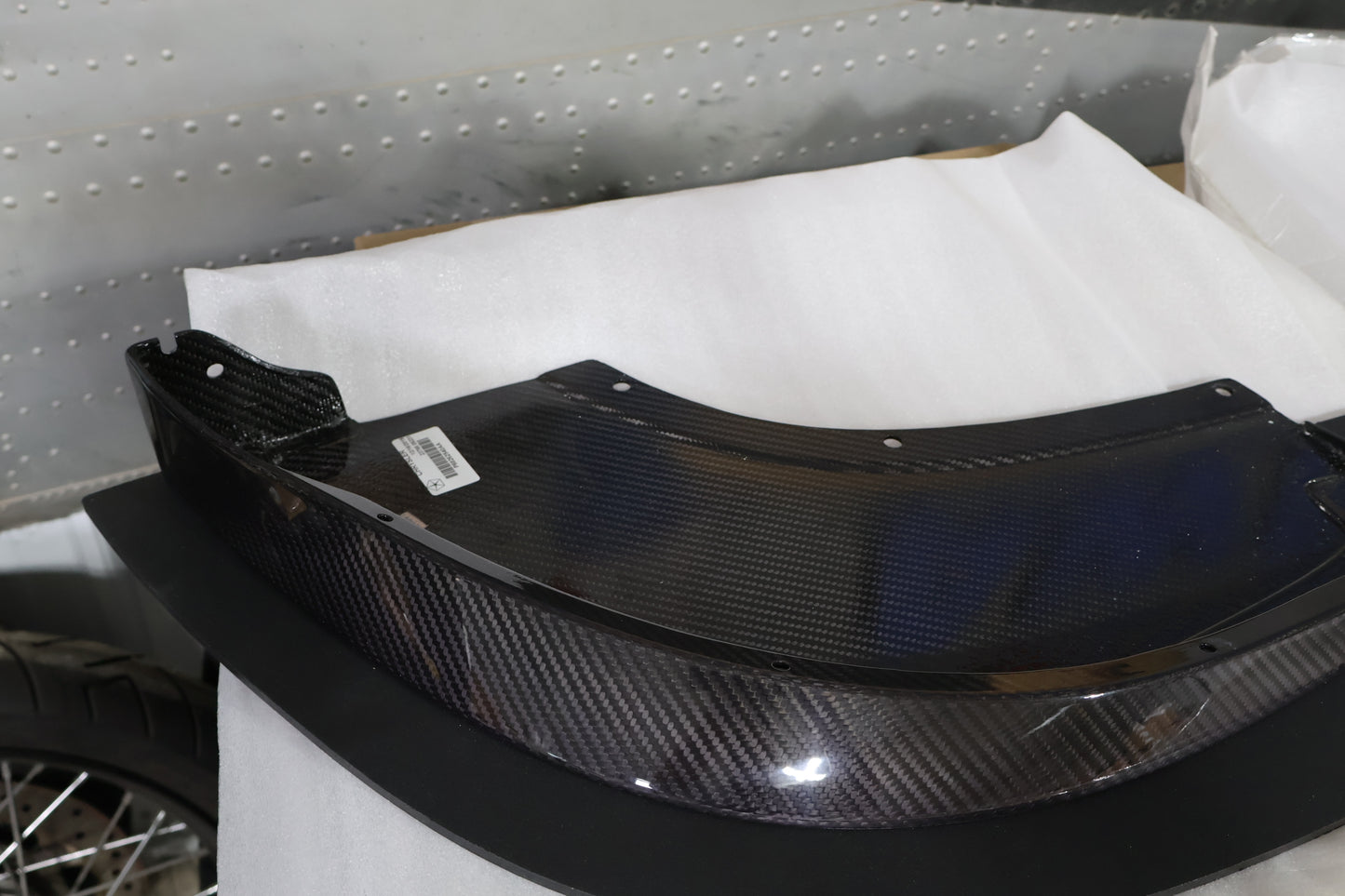 68262541AA 68262540AA NEW OEM 2013-2017 DODGE VIPER TA2.0 FRONT SPLITTERS CARBON