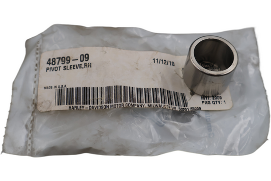 48799-09 NEW OEM HARLEY-DAVIDSON RIGHT HAND PIVOT SLEEVE
