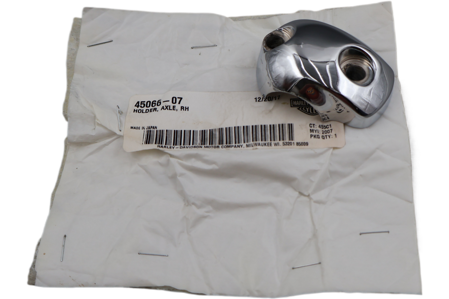45066-07 NEW OEM 2007 HARLEY-DAVIDSON FXSTD/I SOFTAIL DEUCE RIGHT AXLE HOLDER