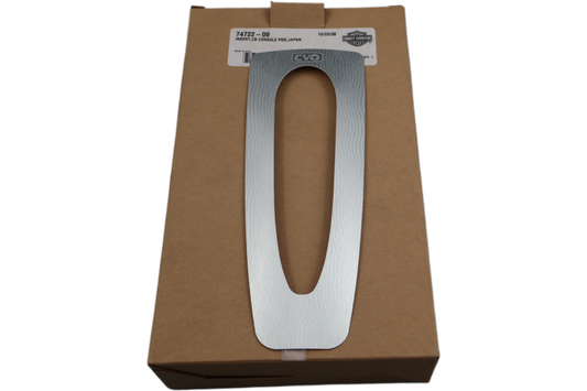 74722-09 NEW OEM 2009 HARLEY-DAVIDSON FLHTCUSE4 CVO CONSOLE INSERT