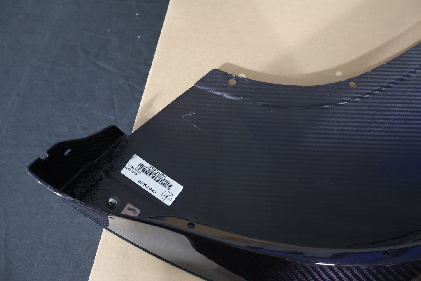 68210709AB 68210708AB NEW OEM 2013-2017 DODGE VIPER TA1.0 FRONT SPLITTERS CARBON