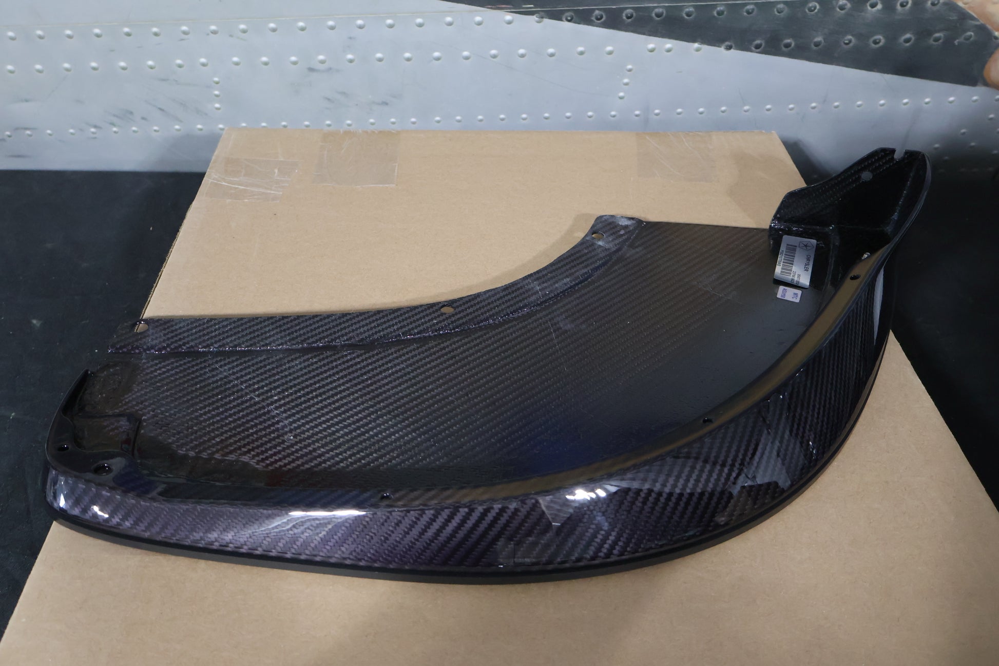 68210709AB 68210708AB NEW OEM 2013-2017 DODGE VIPER TA1.0 FRONT SPLITTERS CARBON
