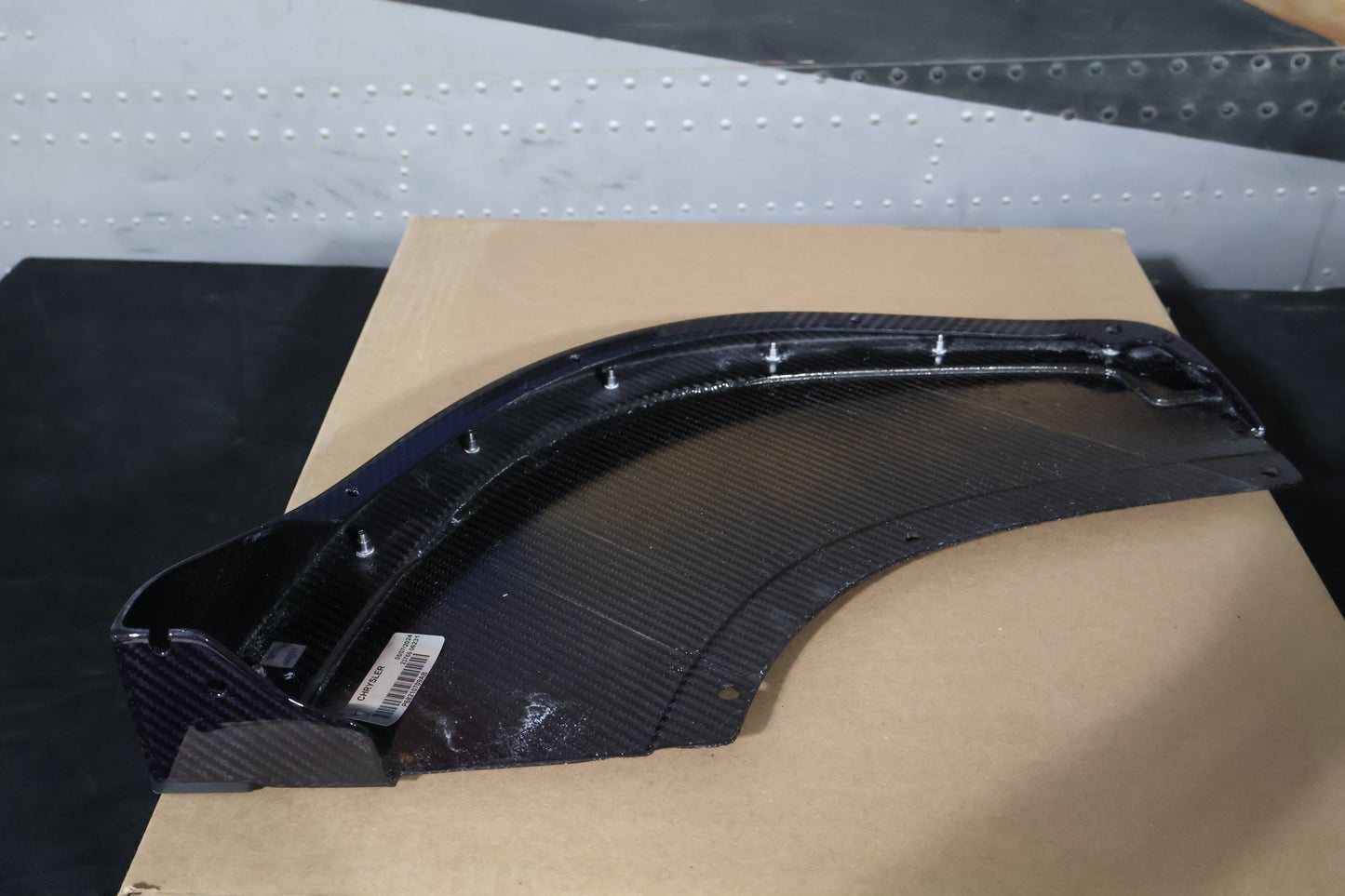 68210709AB 68210708AB NEW OEM 2013-2017 DODGE VIPER TA1.0 FRONT SPLITTERS CARBON