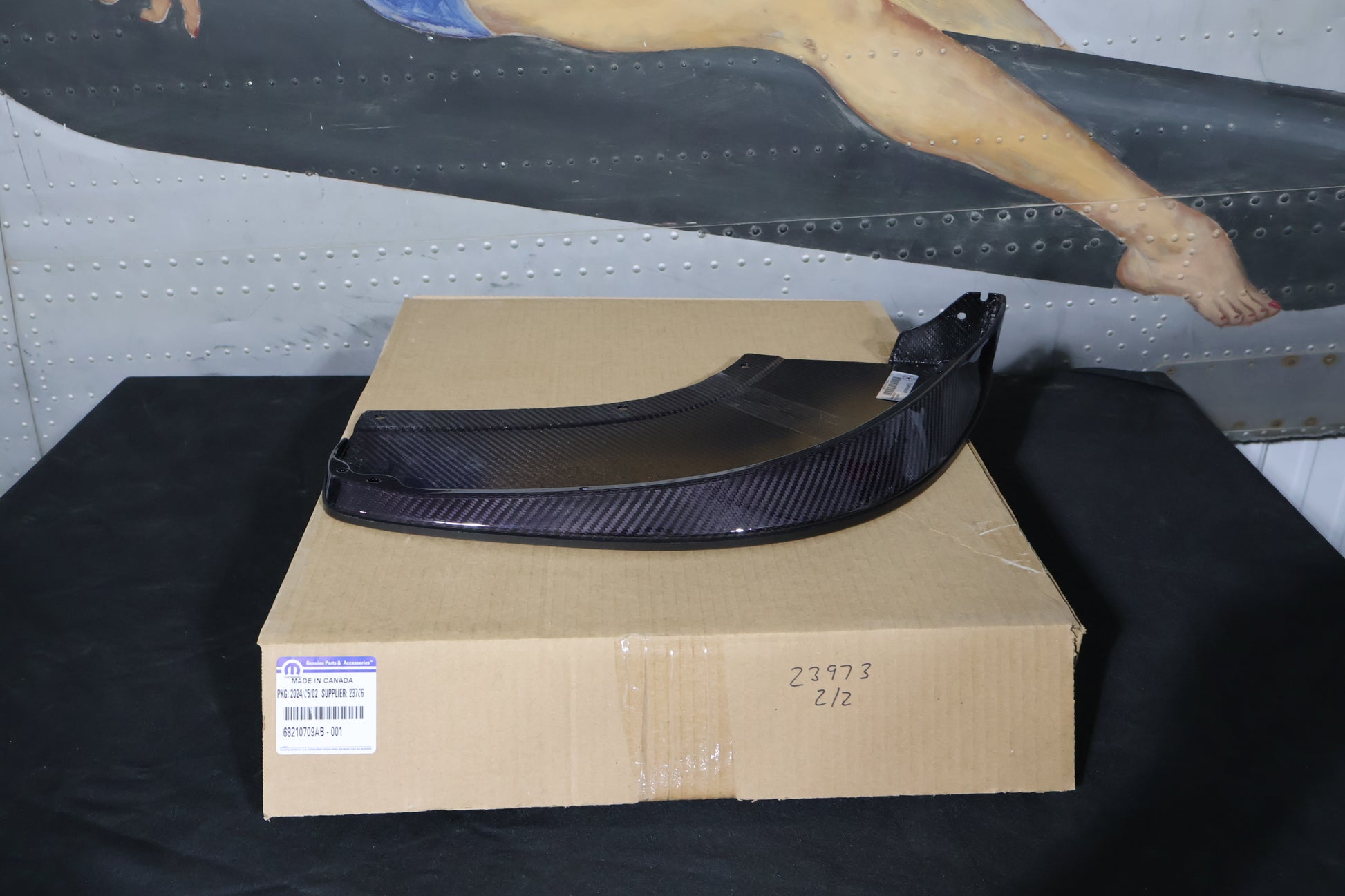 68210709AB 68210708AB NEW OEM 2013-2017 DODGE VIPER TA1.0 FRONT SPLITTERS CARBON