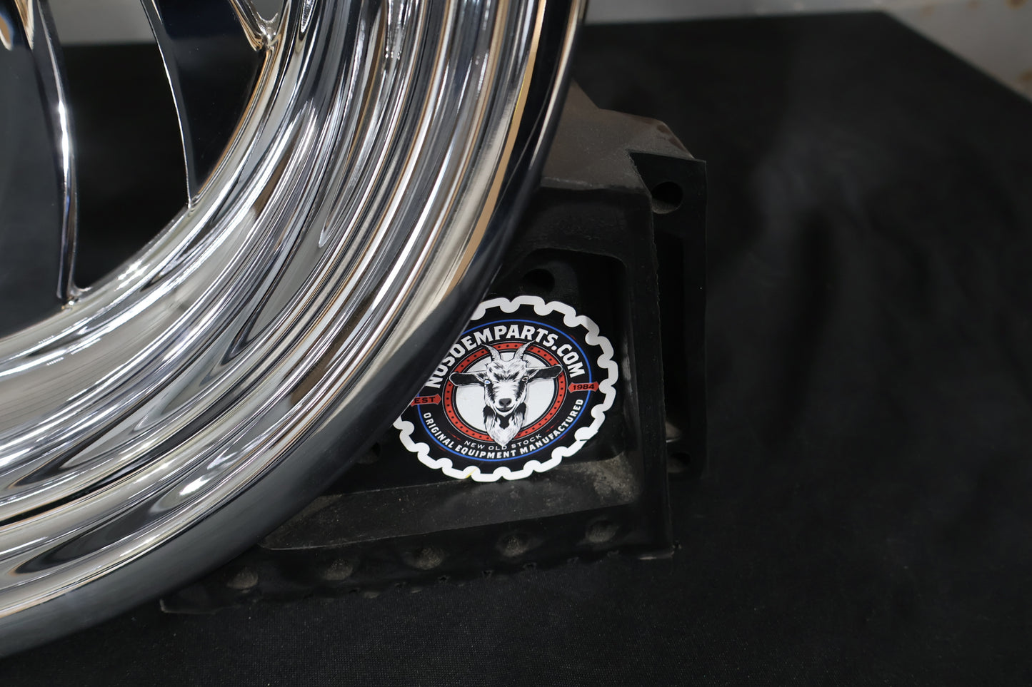 40884-08 NEW OEM 2008-2017 HARLEY-DAVIDSON SOFTAIL FX CHROME TYPHOON REAR WHEEL