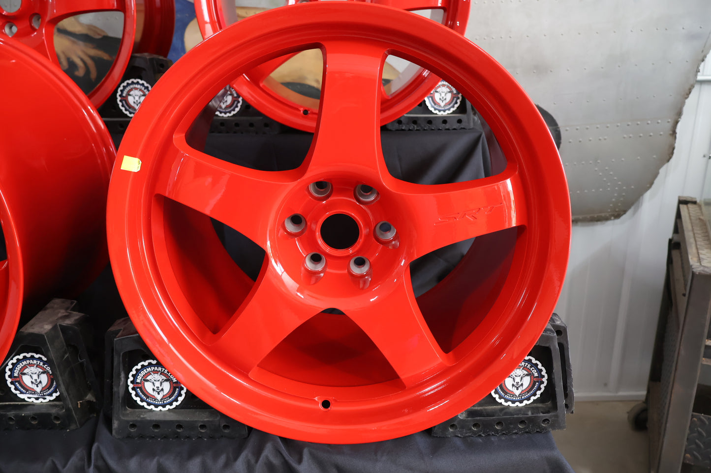 1JJ57LRNAA 1JJ59LRNAA NEW OEM 2010 DODGE VIPER ACR 1:33 SIDEWINDER WHEELS LEGUNA
