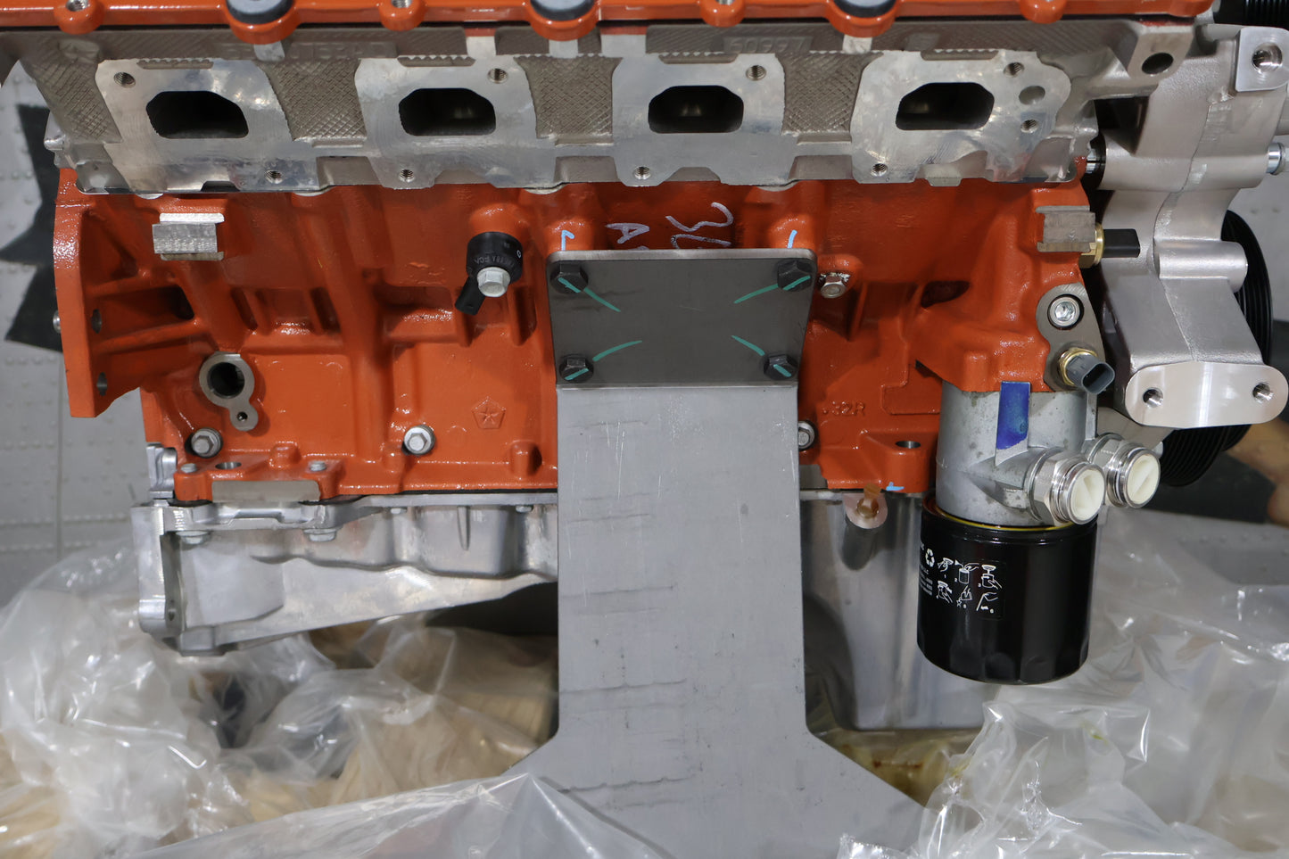 18-23 DODGE CHALLENGER CHARGER 6.2L HELLCAT HEMI LONG BLOCK ENGINE P5160618AA