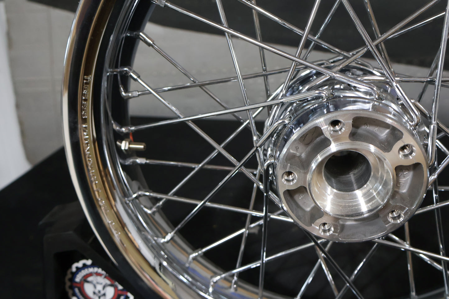 44589-11 NEW OEM 2009-2023 HARLEY-DAVIDSON TOURING SMOOTH CHROME FRONT WHEEL