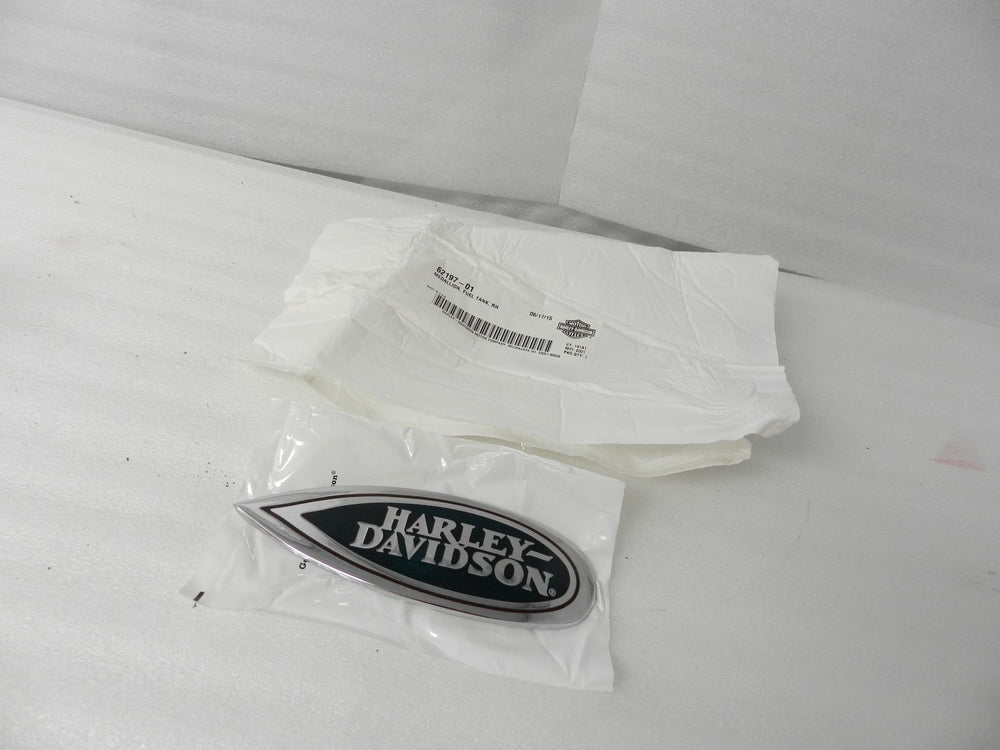62197-01 NEW OEM HARLEY-DAVIDSON FLSTS HERITAGE SPRINGER RIGHT GAS TANK MEDALLION