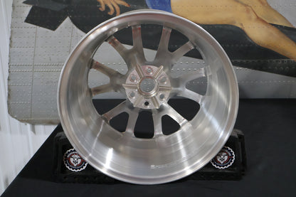 82213445 NEW OEM 2013-2017 DODGE VIPER FORGED SRT FRONT WHEEL W/CENTER CAP