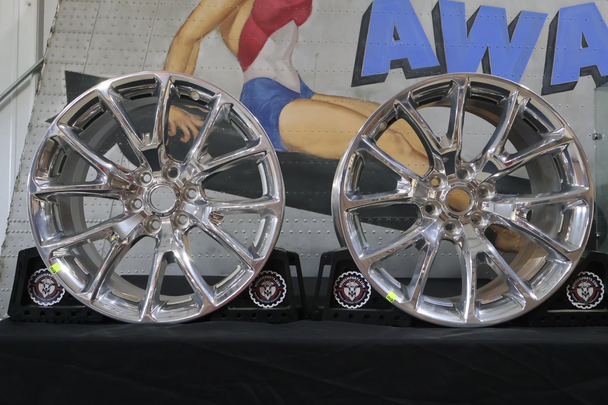 82213445 NEW OEM 2013-2017 DODGE VIPER FORGED SRT FRONT WHEELS PAIR W/CENTER CAP