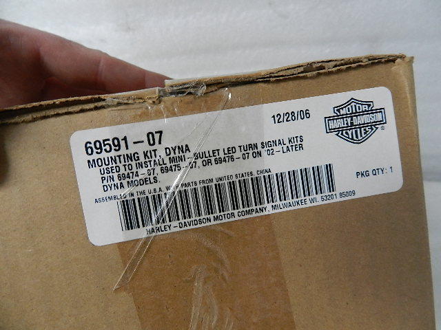 69591-07 NEW OEM 2002 AND NEWER HARLEY-DAVIDSON DYNA MINI BULLET TURN SIGNAL MOUNTING KIT