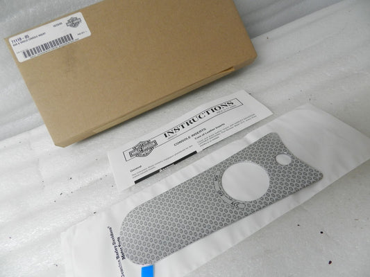 71119-05 NEW OEM 2004-2007 HARLEY-DAVIDSON FLHRS BAR & SHIELD CONSOLE INSERT