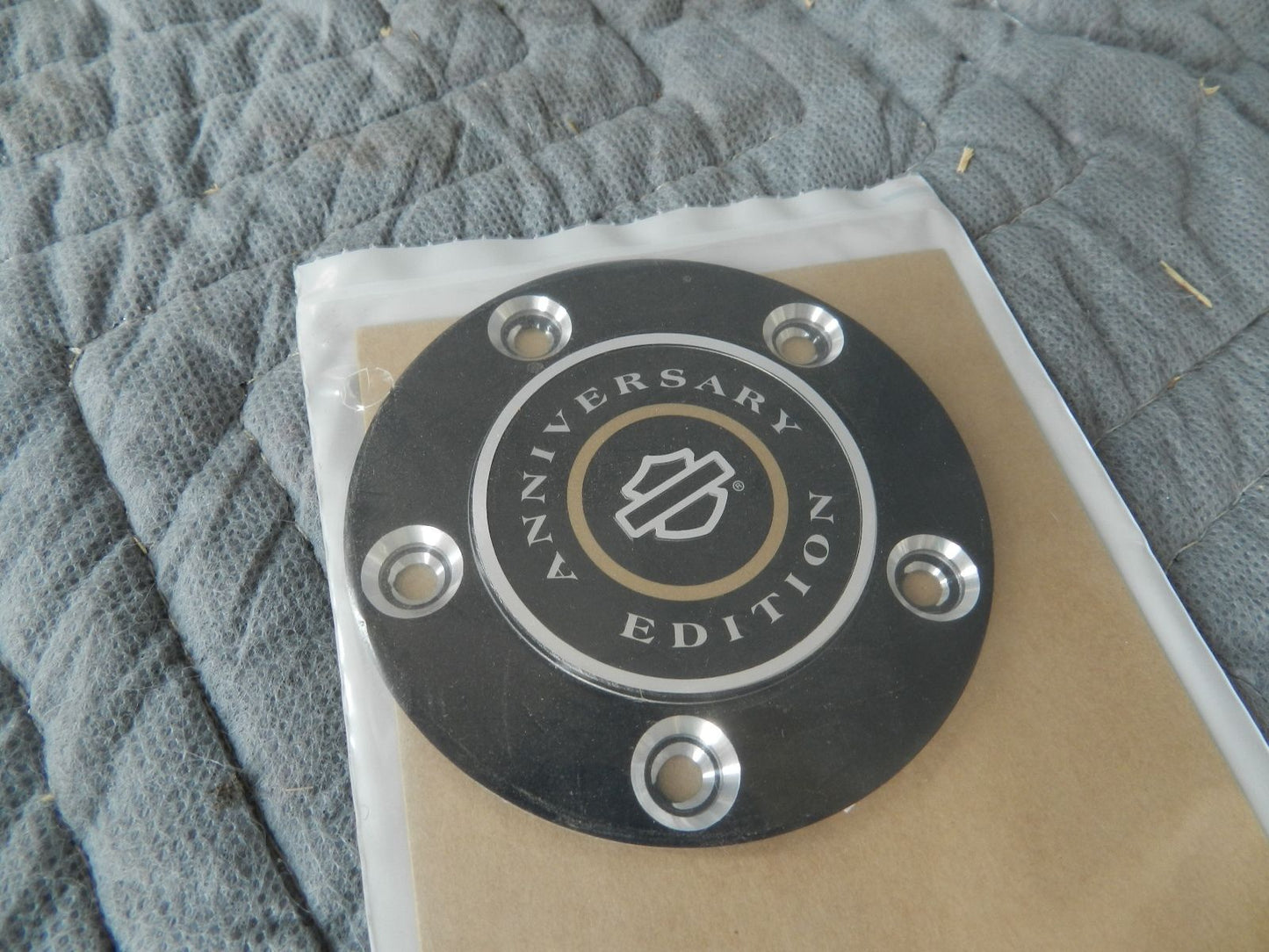 32438-05 NEW OEM 2005 HARLEY-DAVIDSON FLSTF 15TH ANNIVERSARY TIMER POINTS COVER