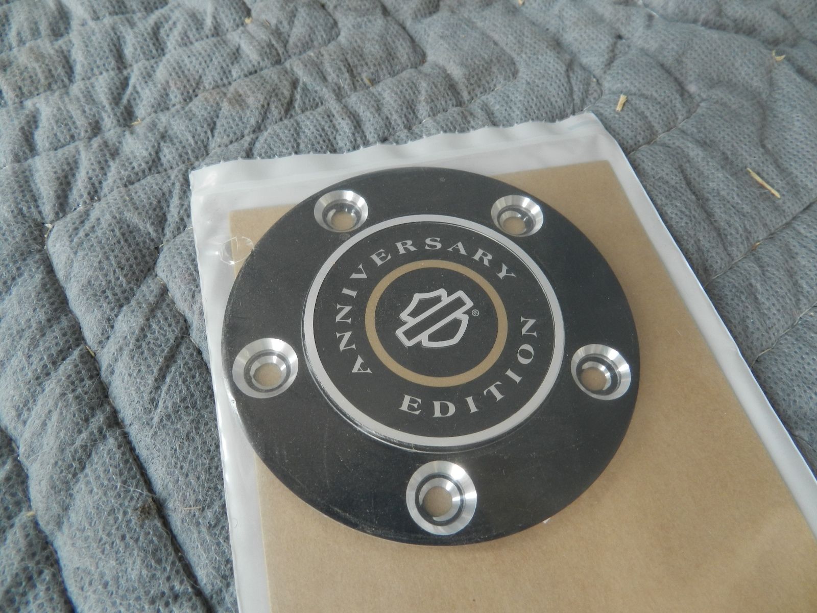 32438-05 NEW OEM 2005 HARLEY-DAVIDSON FLSTF 15TH ANNIVERSARY TIMER POINTS COVER