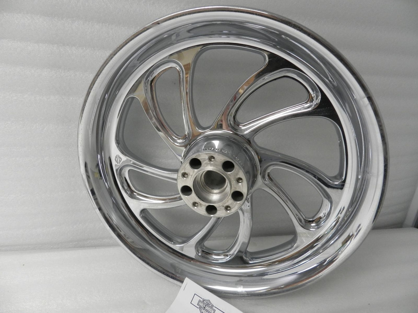 42191-07 NEW OEM 2007 AND NEWER HARLEY-DAVIDSON SOFTAIL BLADE CHROME FRONT WHEEL