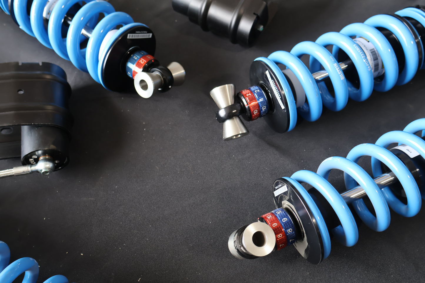 68252768AD 68252766AC NEW OEM 2016-2017 DODGE VIPER ACR EXTREME SHOCKS COMP SET