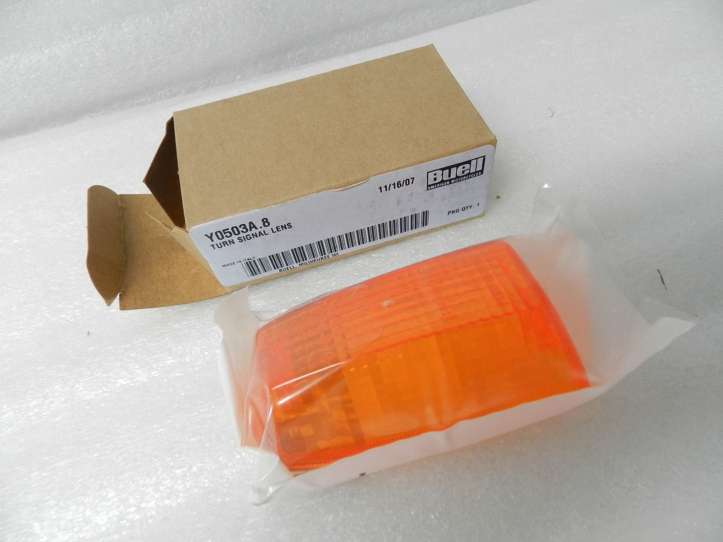 Y0503A.8 NEW OEM BUELL TURN SIGNAL LENS Y0503A.8