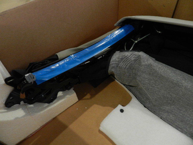NOS NEW ORIGINAL FORD MUSTANG CONVERTIBLE TOP CR3Z-76501B00