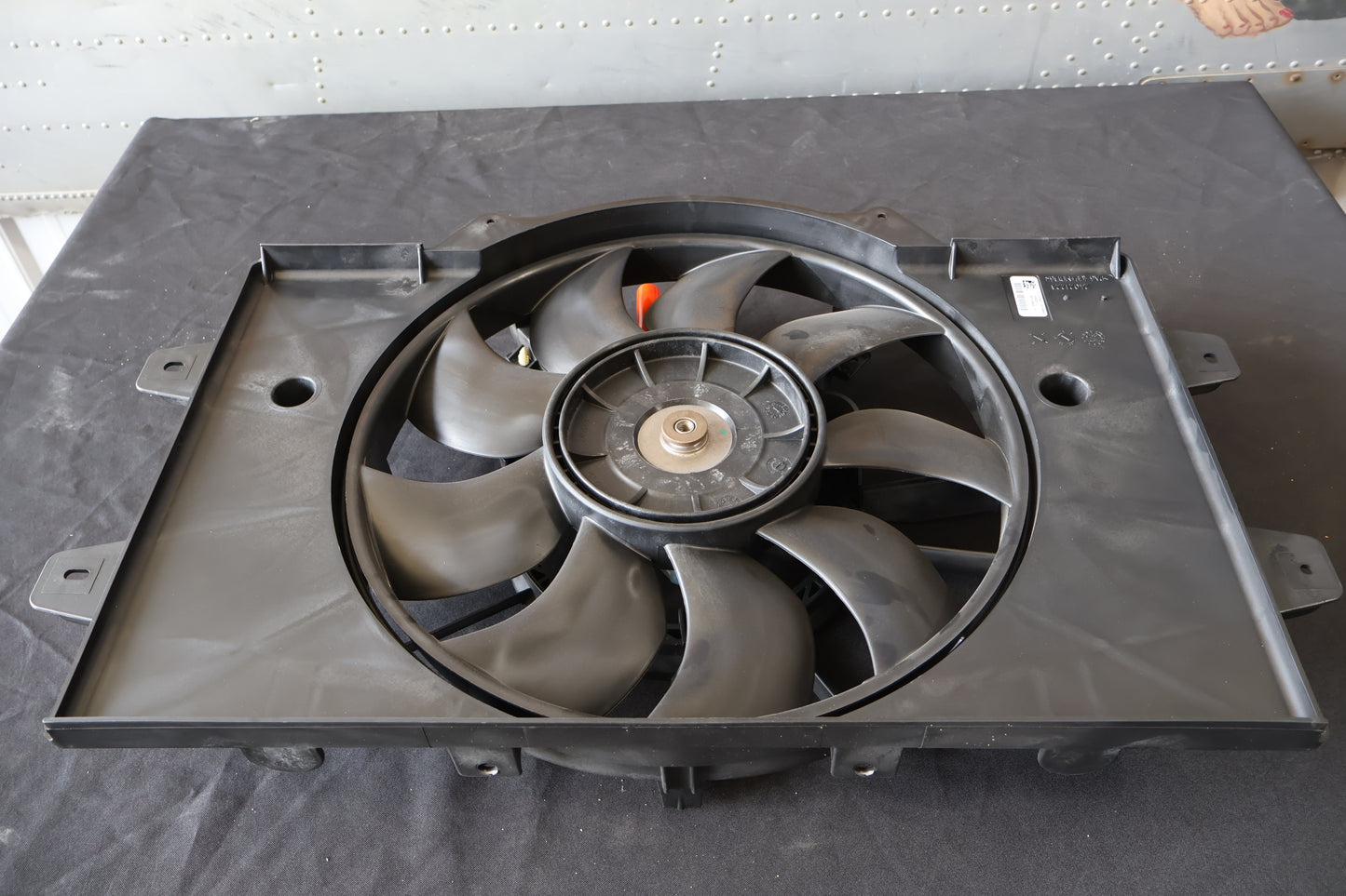 5290099AD NEW OEM 2003-2006 DODGE VIPER SRT-10 RADIATOR COOLING FAN MODULE